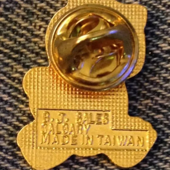 Panda Bear Pin - Picture 2 of 2